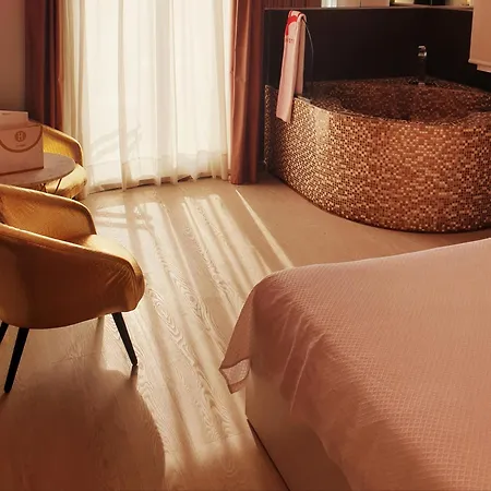 Hotel H 3*
